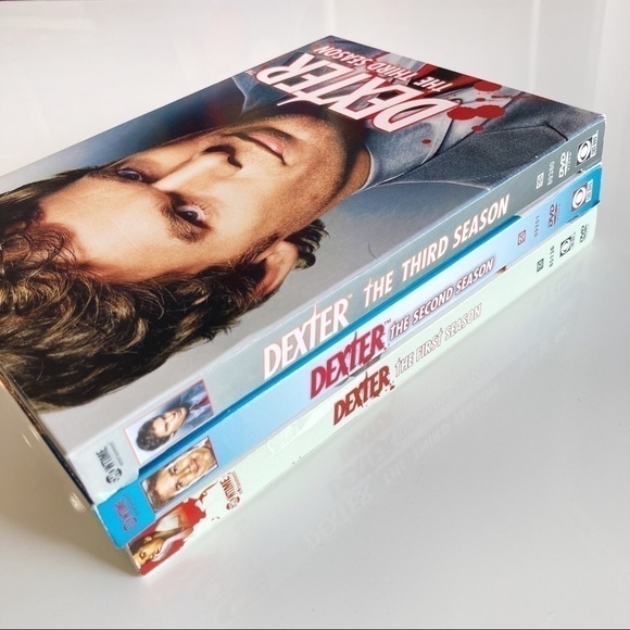Dexter TV Series Seasons 1-3 DVD Box Set - Picture 2 of 13